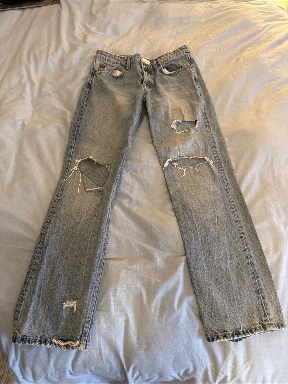 Zara women’s Light Blue Distressed Straight Jeans